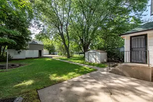 3002 Enoch Ave, Zion, IL 60099 - Photo 42