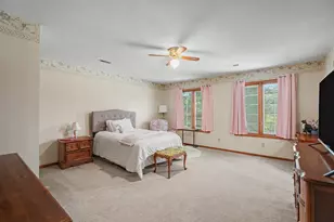 324 N Chaucer Blvd, Monticello, IL 61856 - Photo 48