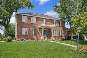 324 N Chaucer Blvd, Monticello, IL 61856 - Photo 2