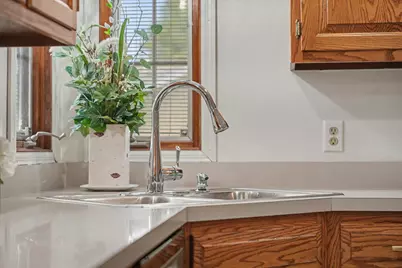 324 N Chaucer Boulevard, Monticello, IL 61856 - Photo 28