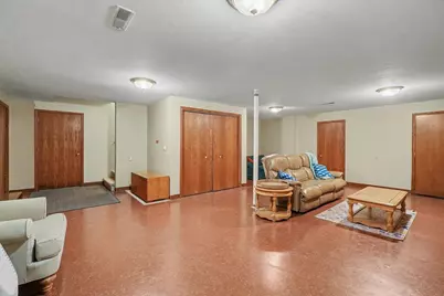 324 N Chaucer Boulevard, Monticello, IL 61856 - Photo 58