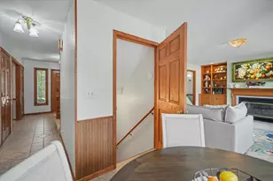 324 N Chaucer Blvd, Monticello, IL 61856 - Photo 56