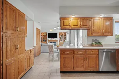 324 N Chaucer Boulevard, Monticello, IL 61856 - Photo 26