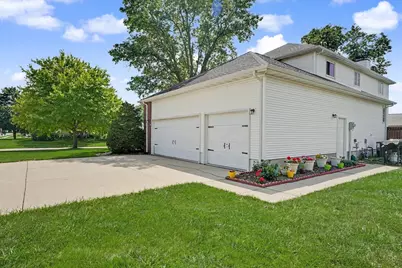 324 N Chaucer Boulevard, Monticello, IL 61856 - Photo 72