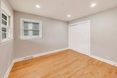 7528 W Winnemac Avenue, Harwood Heights, IL 60706 - Photo 16