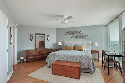 1720 Maple Avenue #1620, Evanston, IL 60201 - Photo 6