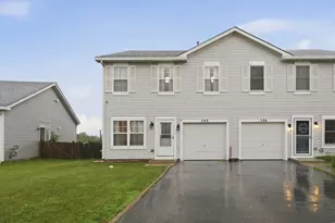 388 Richmond Dr, Romeoville, IL 60446 - Photo 2