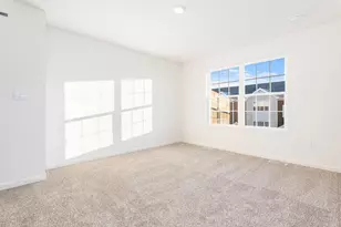 1059 Briar Gln Ct, Hampshire, IL 60140 - Photo 4