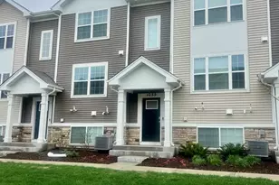 1059 Briar Gln Ct, Hampshire, IL 60140 - Photo 1