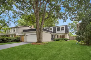 1645 Sherwood Rd, Highland Park, IL 60035 - Photo 1
