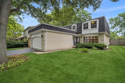 1645 Sherwood Road, Highland Park, IL 60035 - Photo 2
