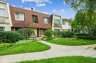 3026 Roberts Dr, Woodridge, IL 60517 - Photo 1