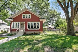 909 Augusta Ave, Elgin, IL 60120 - Photo 34