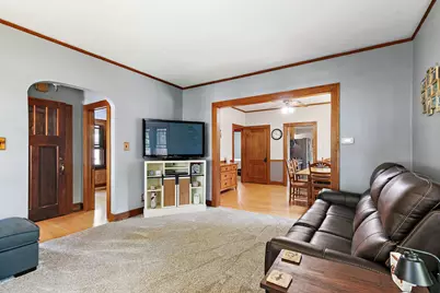 909 Augusta Avenue, Elgin, IL 60120 - Photo 12