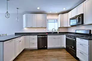 2329 Trumbull Ave, River Grove, IL 60171 - Photo 16
