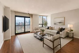 400 N La Salle Dr, Chicago, IL 60654 - Photo 2