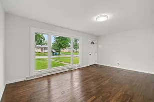 701 W Vermont St, Villa Park, IL 60181 - Photo 6