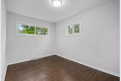 701 W Vermont Street, Villa Park, IL 60181 - Photo 14