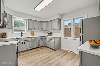 701 W Vermont Street, Villa Park, IL 60181 - Photo 8