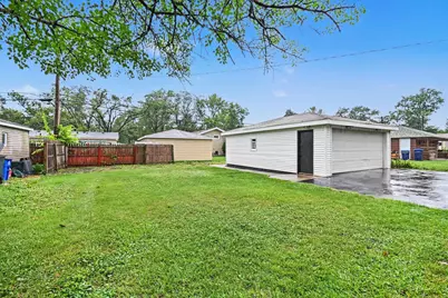 701 W Vermont Street, Villa Park, IL 60181 - Photo 20