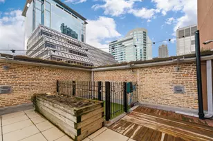 8 W Monroe St, Chicago, IL 60603 - Photo 16