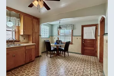 5937 N Medina Avenue, Chicago, IL 60646 - Photo 6