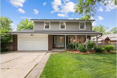 2005 E Cayuga Lane, Mount Prospect, IL 60056 - Photo 1