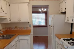 1538 Coloma Ct, Wheaton, IL 60189 - Photo 2