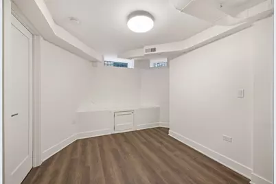 2107 N Clark Street, Chicago, IL 60614 - Photo 32
