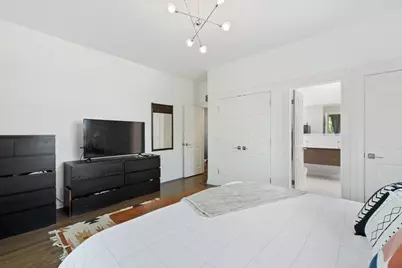 2027 W Race Avenue #2W, Chicago, IL 60612 - Photo 10