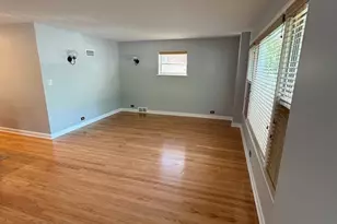 6320 N Kildare Ave, Chicago, IL 60646 - Photo 2
