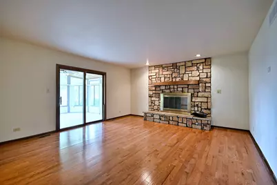 8039 Geneva Street, Woodridge, IL 60517 - Photo 16