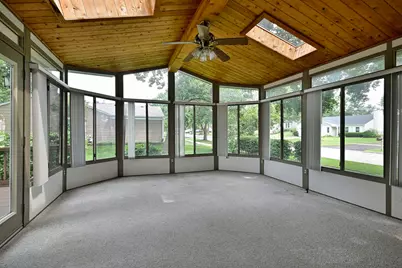 8039 Geneva Street, Woodridge, IL 60517 - Photo 18