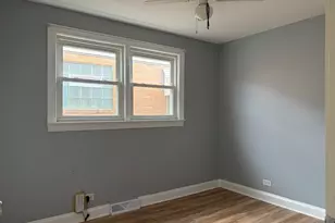 6437 W 63rd Pl, Chicago, IL 60638 - Photo 12