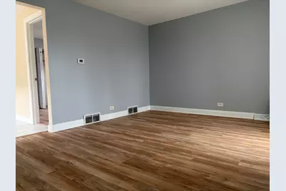 6437 W 63rd Place, Chicago, IL 60638 - Photo 2