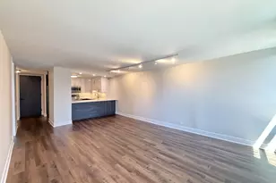 1030 N State St, Chicago, IL 60610 - Photo 10