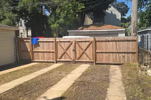 8222 S South Shore Dr, Chicago, IL 60617 - Photo 14