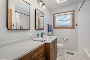 8120 Mayfield Ave, Burbank, IL 60459 - Photo 16