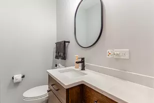 8120 Mayfield Ave, Burbank, IL 60459 - Photo 14