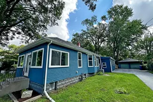 207 Schwab St, Thornton, IL 60476 - Photo 2