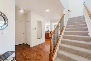 2832 Henley Ln, Naperville, IL 60540 - Photo 2