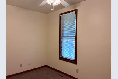 1330 N Main Street #lower, Sycamore, IL 60178 - Photo 12