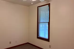 1330 N Main St, Sycamore, IL 60178 - Photo 12