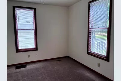 1330 N Main Street #lower, Sycamore, IL 60178 - Photo 14