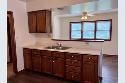 1330 N Main Street #lower, Sycamore, IL 60178 - Photo 6
