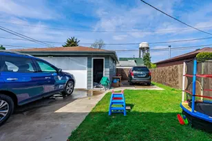 7832 Lamon Ave, Burbank, IL 60459 - Photo 16