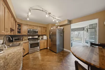 11132 S 84th Avenue #3B, Palos Hills, IL 60465 - Photo 8