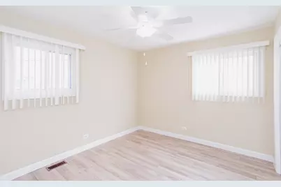 720 Durham Lane, Hoffman Estates, IL 60169 - Photo 14