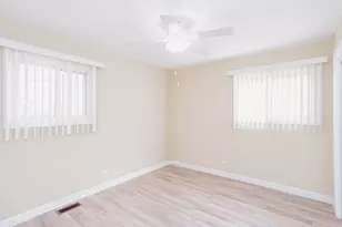 720 Durham Ln, Hoffman Estates, IL 60169 - Photo 14