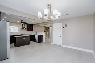 720 Durham Ln, Hoffman Estates, IL 60169 - Photo 10